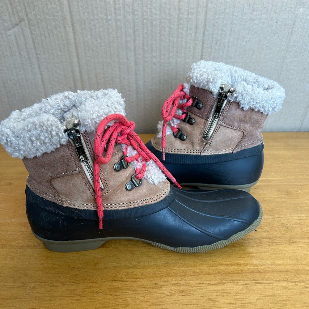 Sperry Duck Style Boots